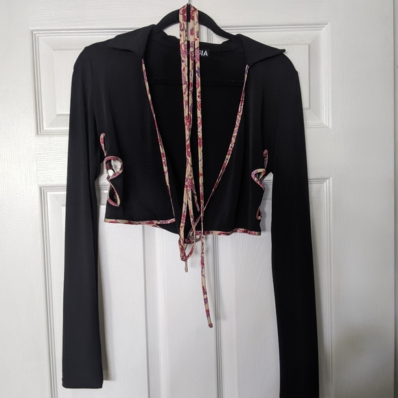 I.AM.GIA Renalee Top - Picture 6 of 6